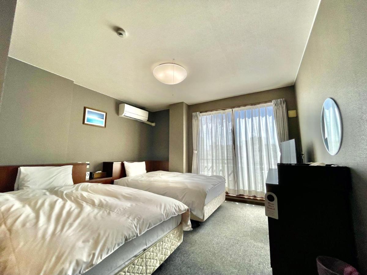 Hotel Umizola Наха Экстерьер фото