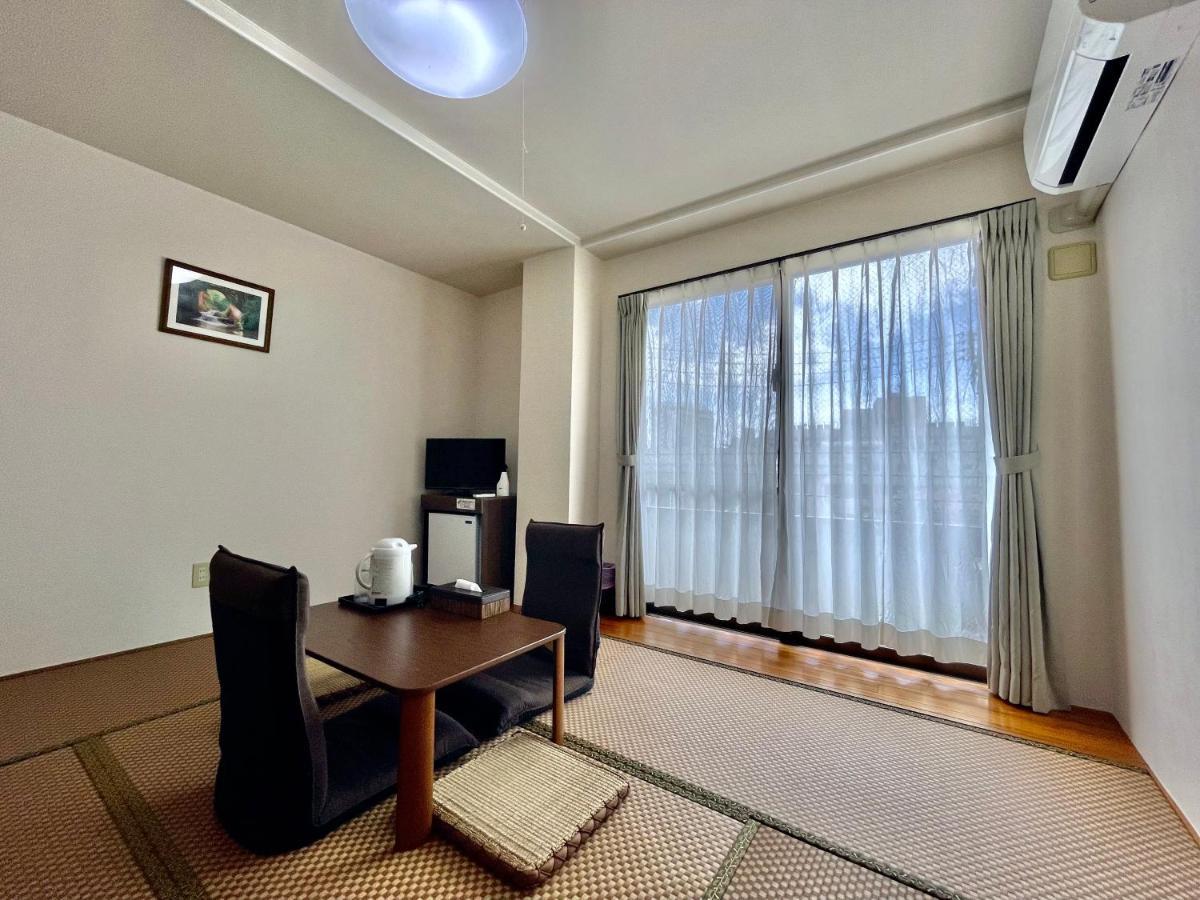 Hotel Umizola Наха Экстерьер фото