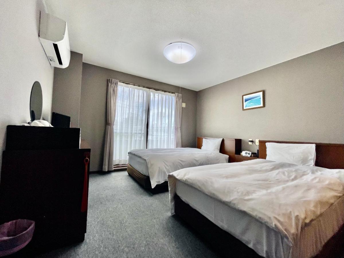 Hotel Umizola Наха Экстерьер фото